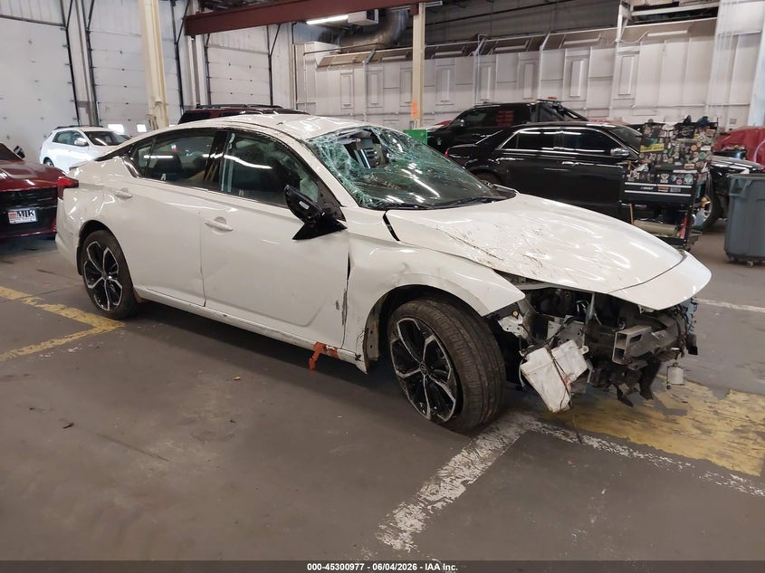 Nissan Altima Sr Fwd 2025