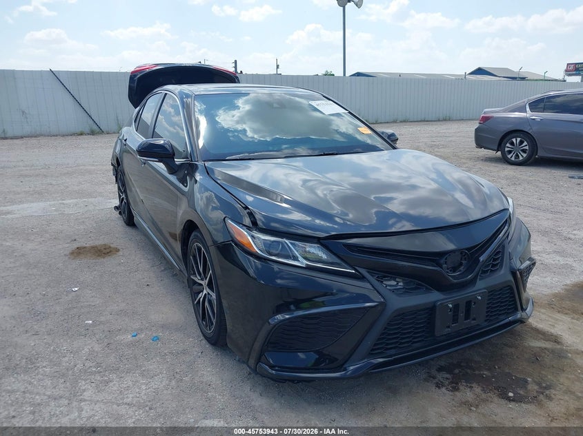 Toyota Camry Se Awd 2022