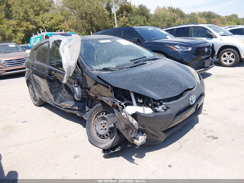 Toyota Prius C Two 2016