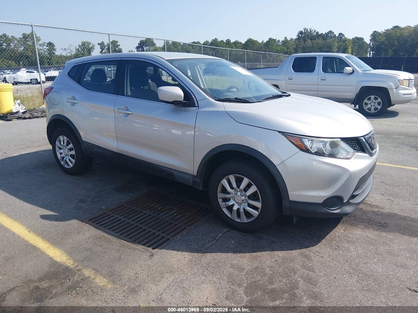 Nissan Rogue Sport S 2018