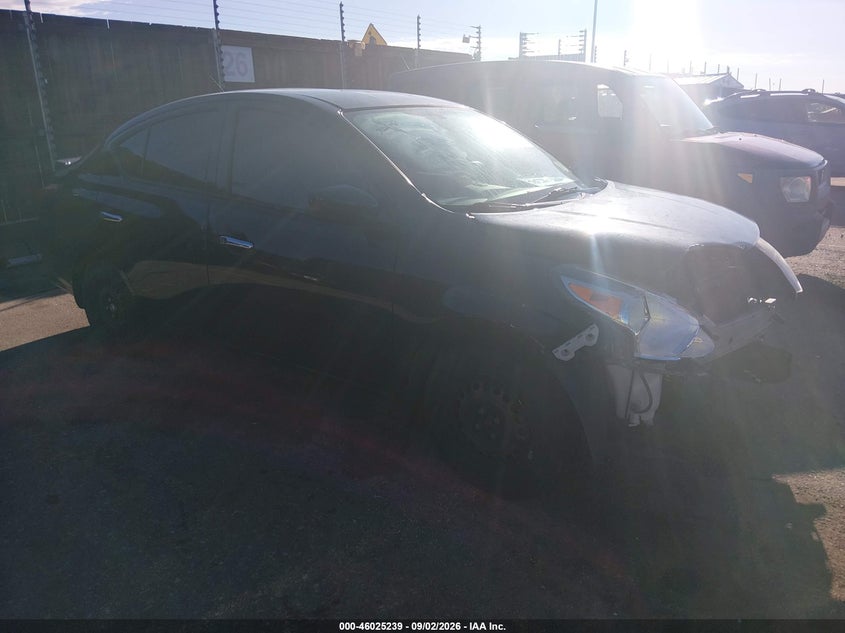 Nissan Versa 1.6 Sv 2017