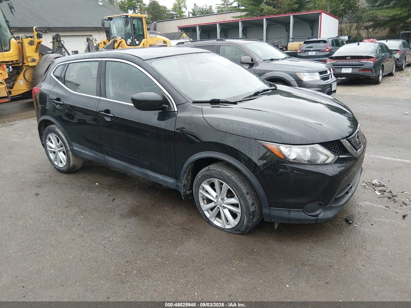 Nissan Rogue Sport S 2018