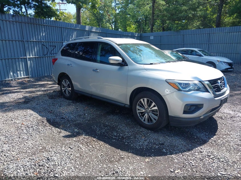 Nissan Pathfinder Sv 2019
