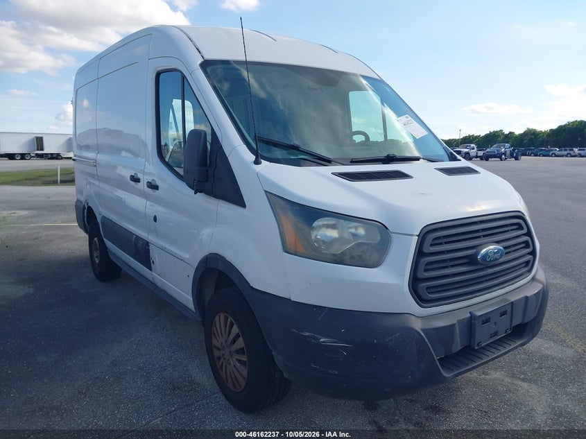 Ford Transit-250 2015