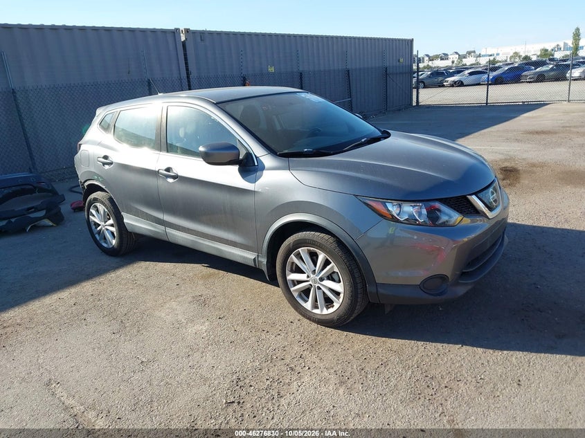 Nissan Rogue Sport S 2018