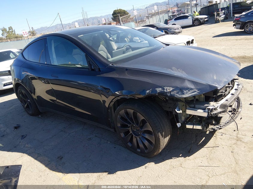 Tesla Model Y All-Wheel Drive/Long Range Launch Series/Premium All-Wheel Drive 2026