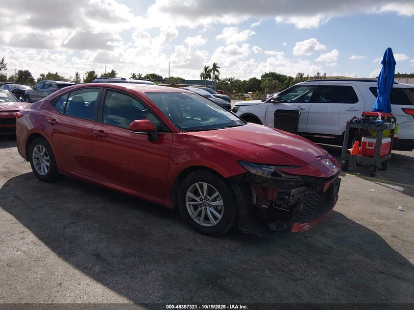 Toyota Camry Le 2025
