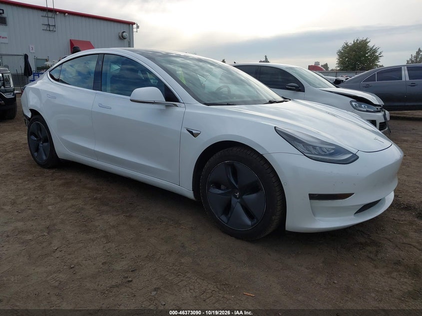 Tesla Model 3 Standard Range Plus Rear-Wheel Drive/Standard Range Rear-Wheel Drive 2020